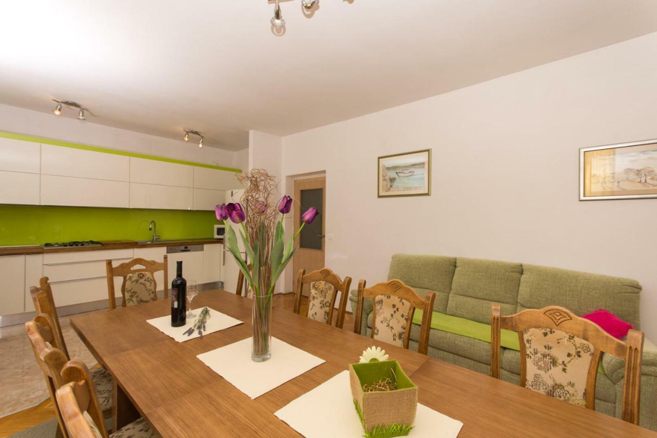 Apartman Domic Slatine Exterior foto