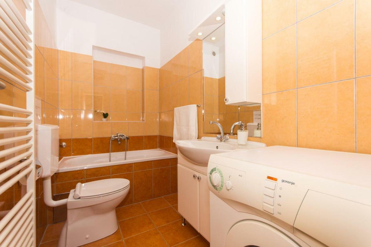 Apartman Domic Slatine Exterior foto
